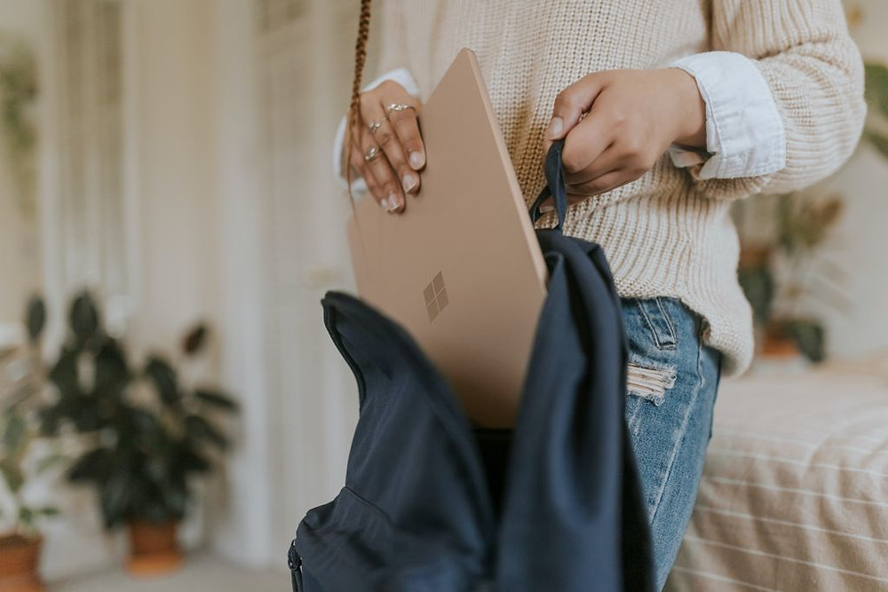 Notebooks não devem ser transportados quando estiverem ligados