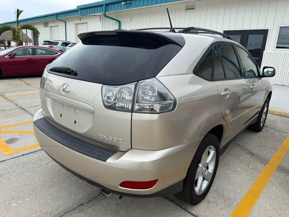 Thumbnail: LEXUS RX330 2004