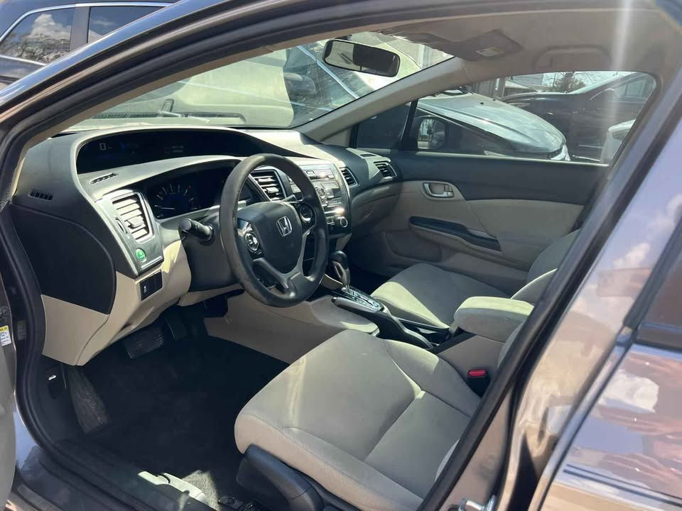 Thumbnail: HONDA CIVIC LX 2013