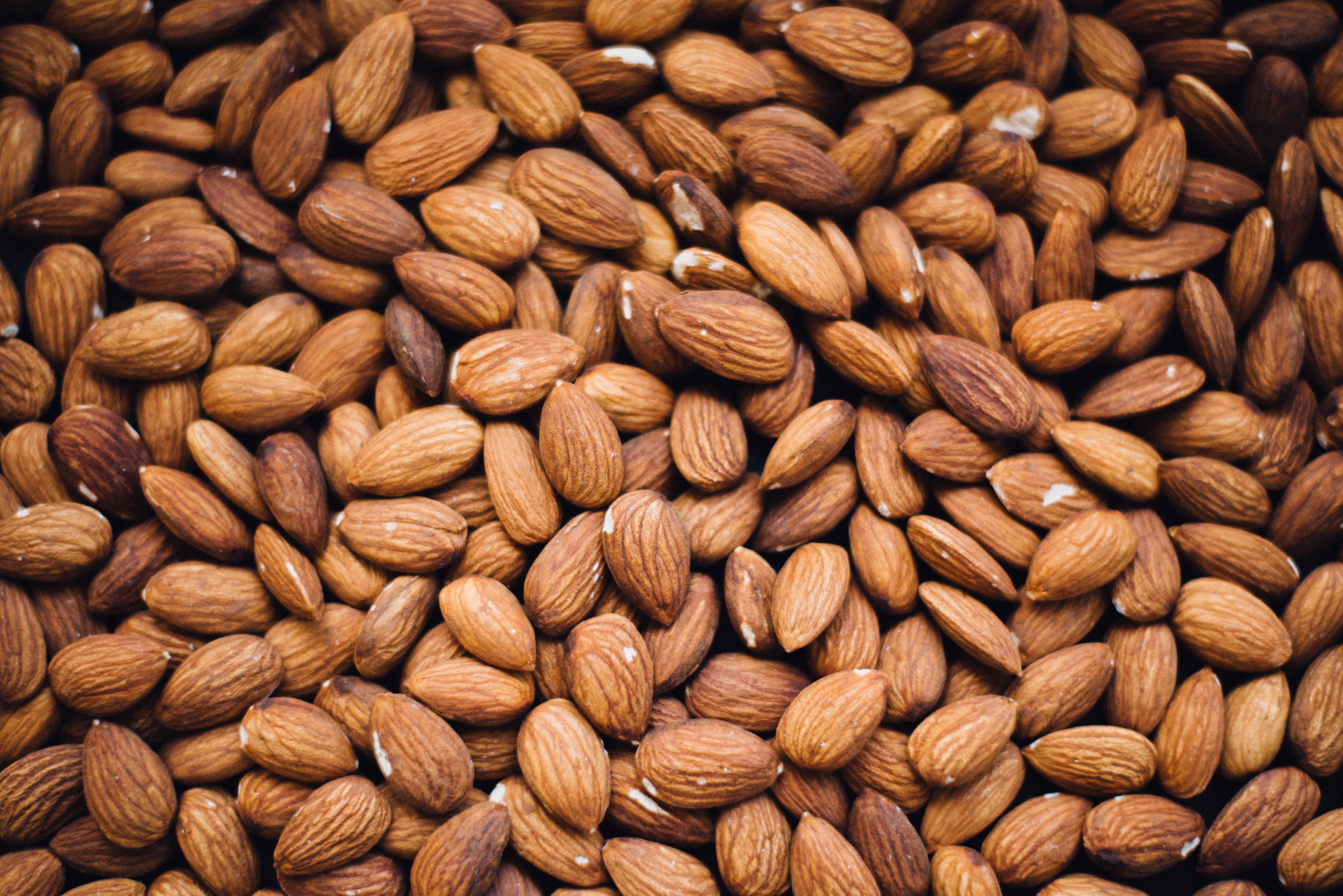 Almonds, the healthy nuts content media