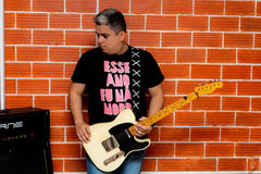 Músico Caio de Toledo lança primeiro EP da carreira