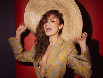 Lia Sophia apresenta seu Eletrocarimbó nesta sexta, dia 26