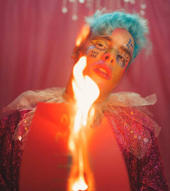 Paraense Yuri Wariss lança o clipe "Dynamite"