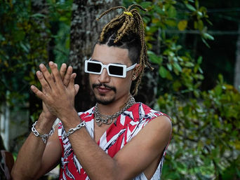 Argentino Santi Lopéz lança AMAZÔNIA LEGAL, clipe gravado em Outeiro