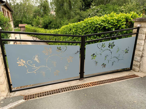 Rénovation des anciennes planches d'un portail