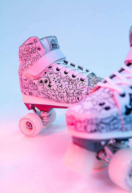 Cat Kicks Lights 4 web.jpg