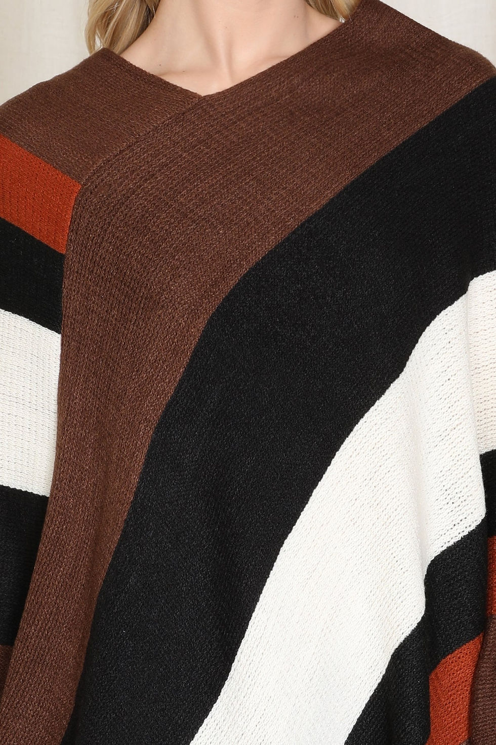 Miniatura: Hdf2099 - Color Block Fringe Poncho