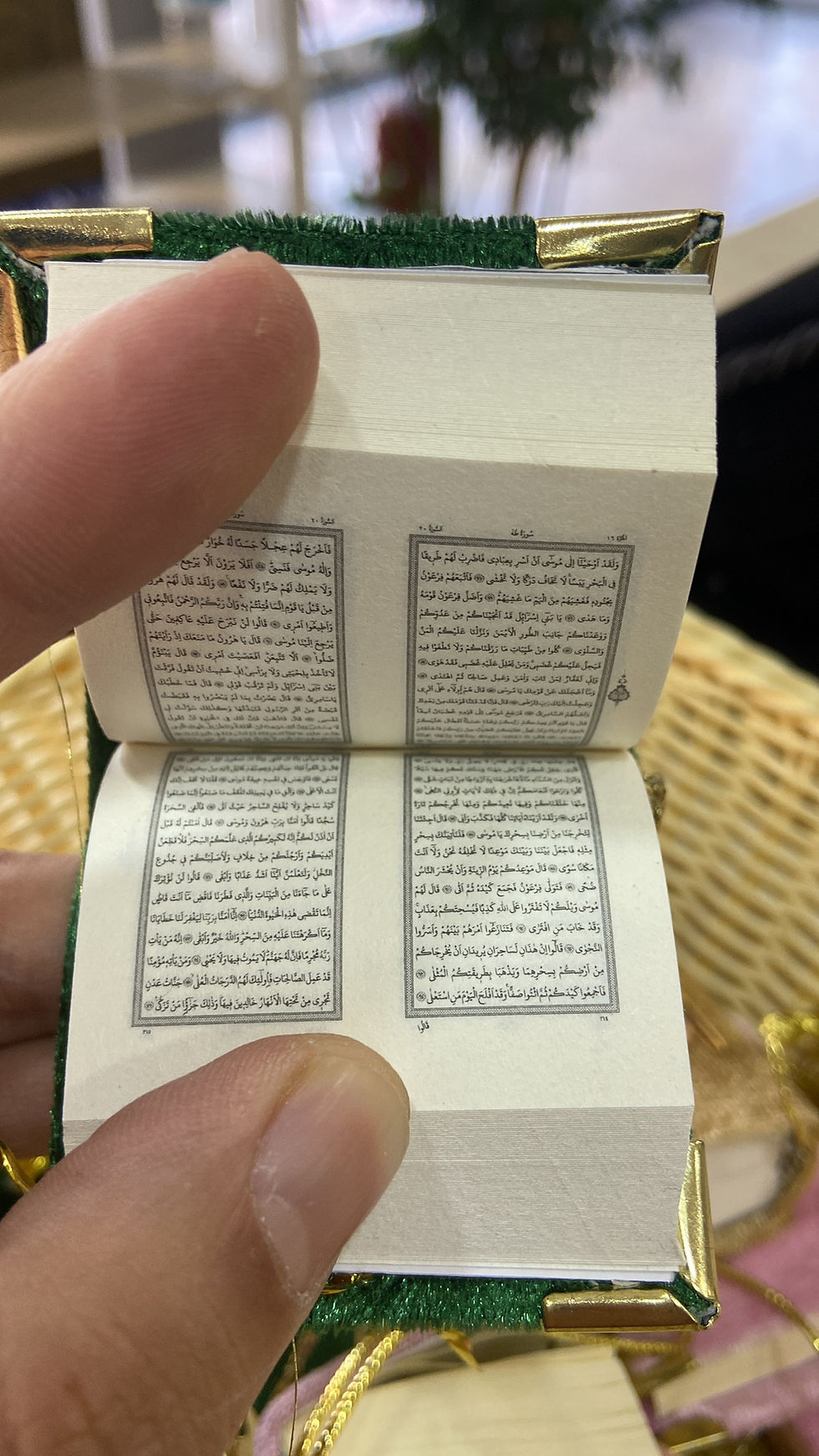 Küçük resim: Mini Kuran-ı Kerim & Taş İnci Tespih - Bebek Mevlid Hediyelikleri 10'lu Set