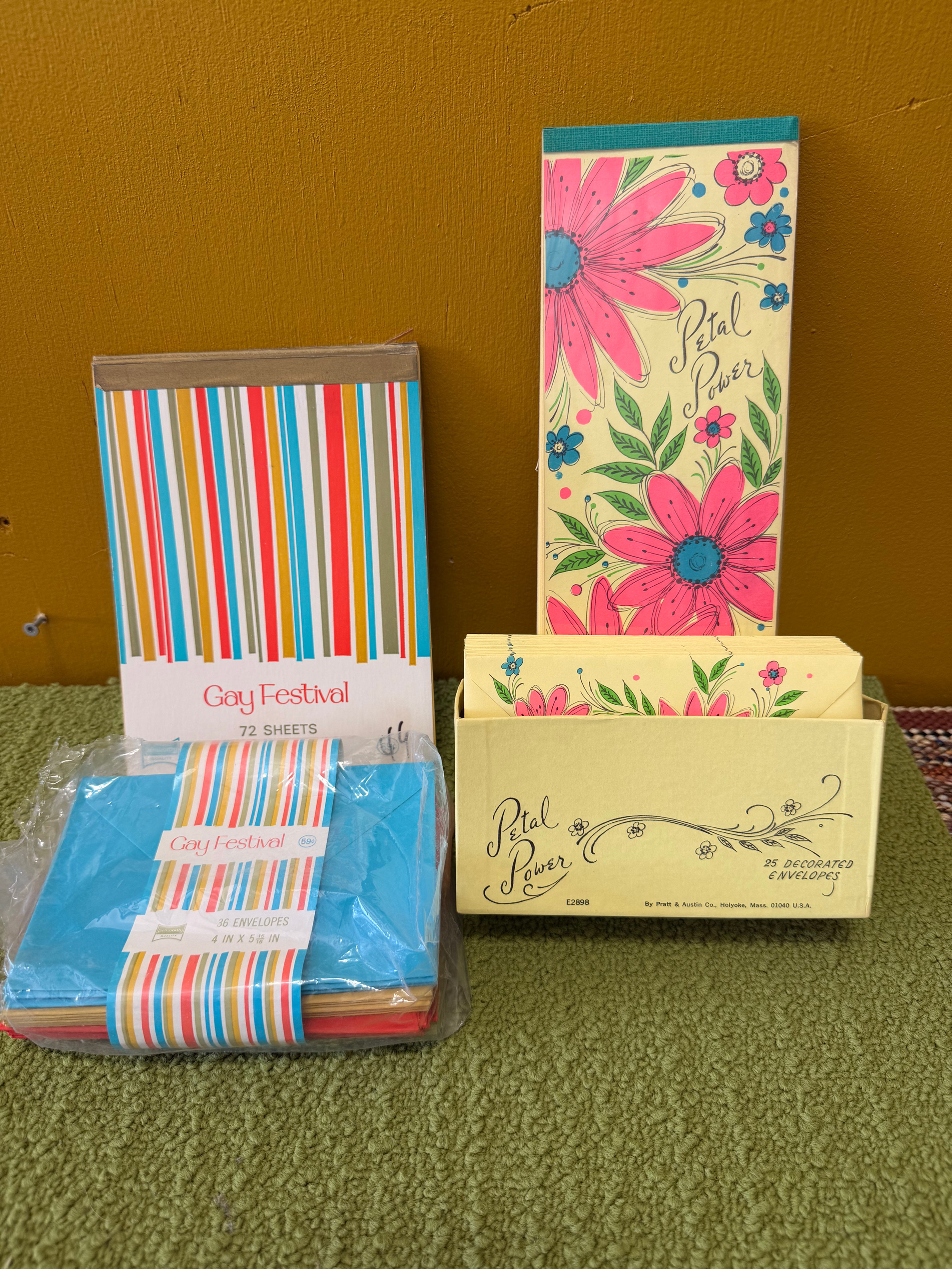 Vintage Stationery (Set of 2)