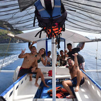 picture of our guests having fun on one of the islands of El Nido Palawan