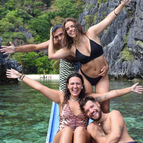 picture of our guests having fun on one of the islands of El Nido Palawan.