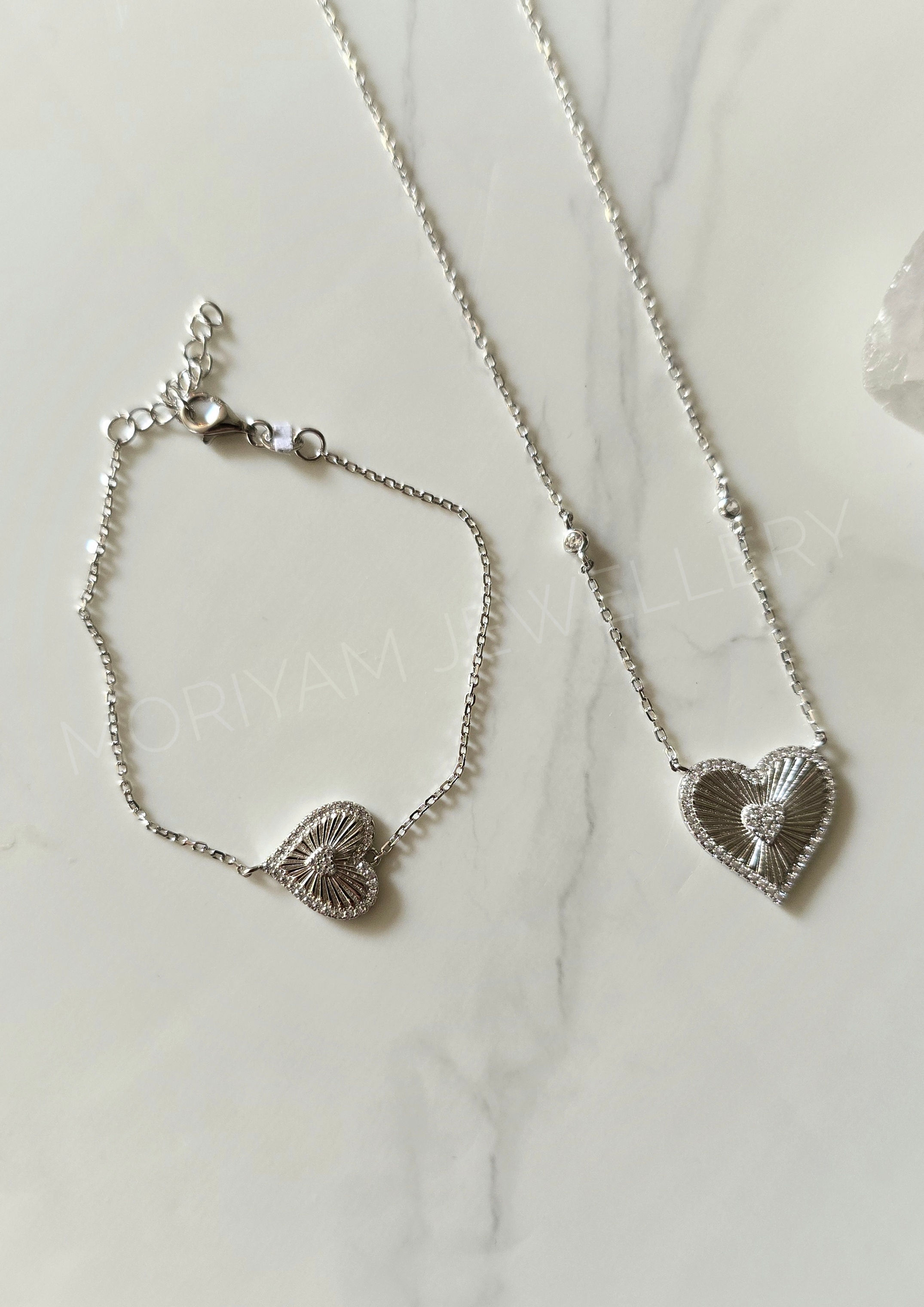 סט שרשרת וצמיד לב חריטות