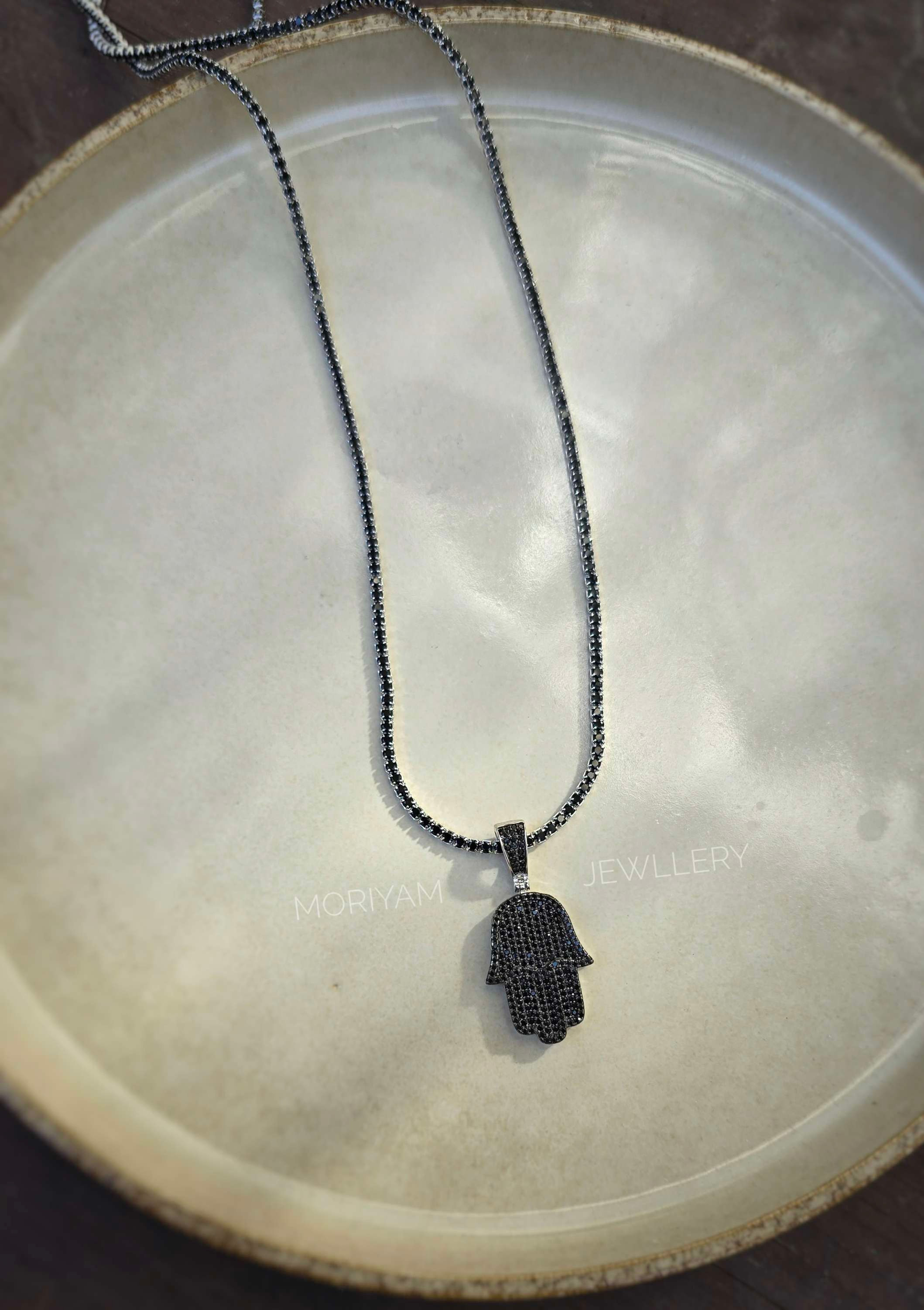 שרשרת טניס חמסה black