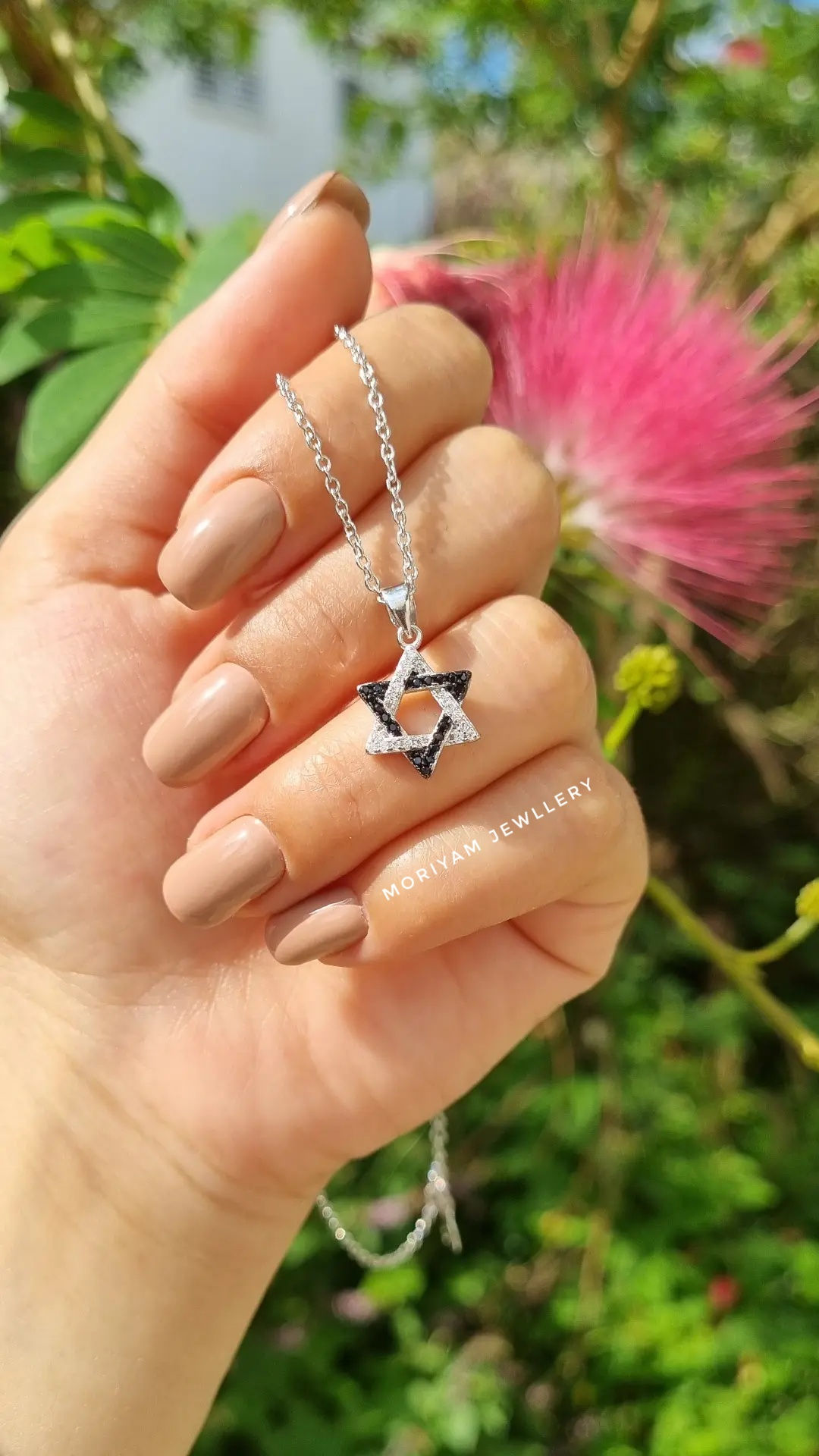 שרשרת מגן דוד שחור לבן 