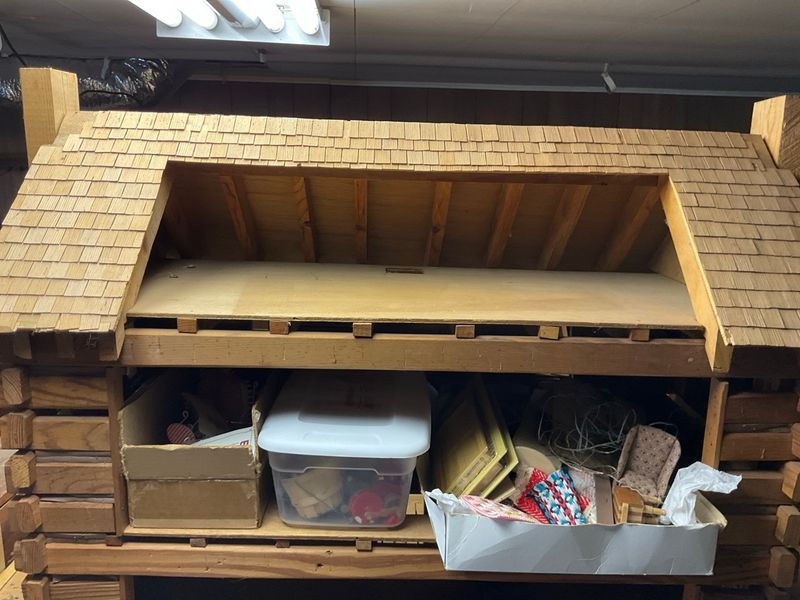 Thumbnail: Huge Vintage Log cabin Doll house with furniture and accessories 