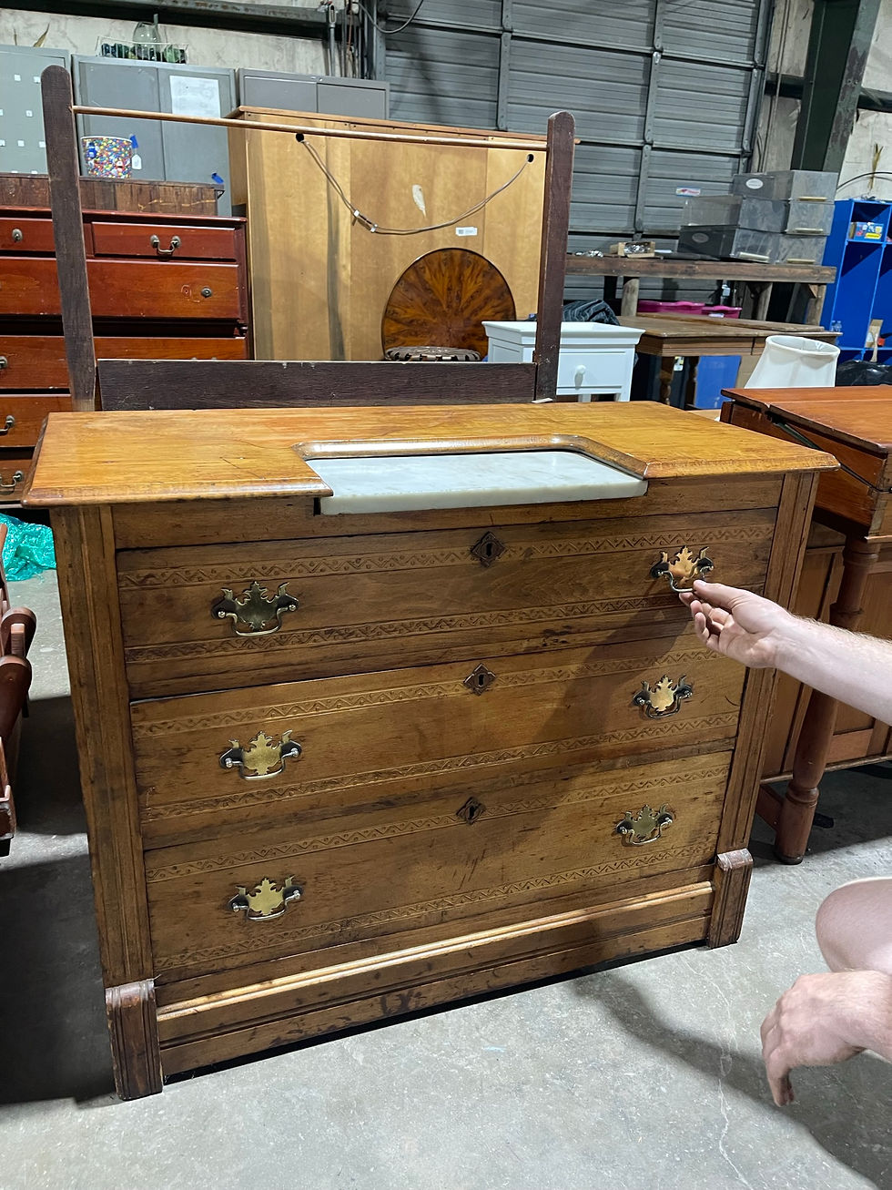 Thumbnail: Antique Gentleman’s chest