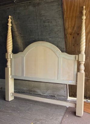 Thumbnail: King Four Poster Bed