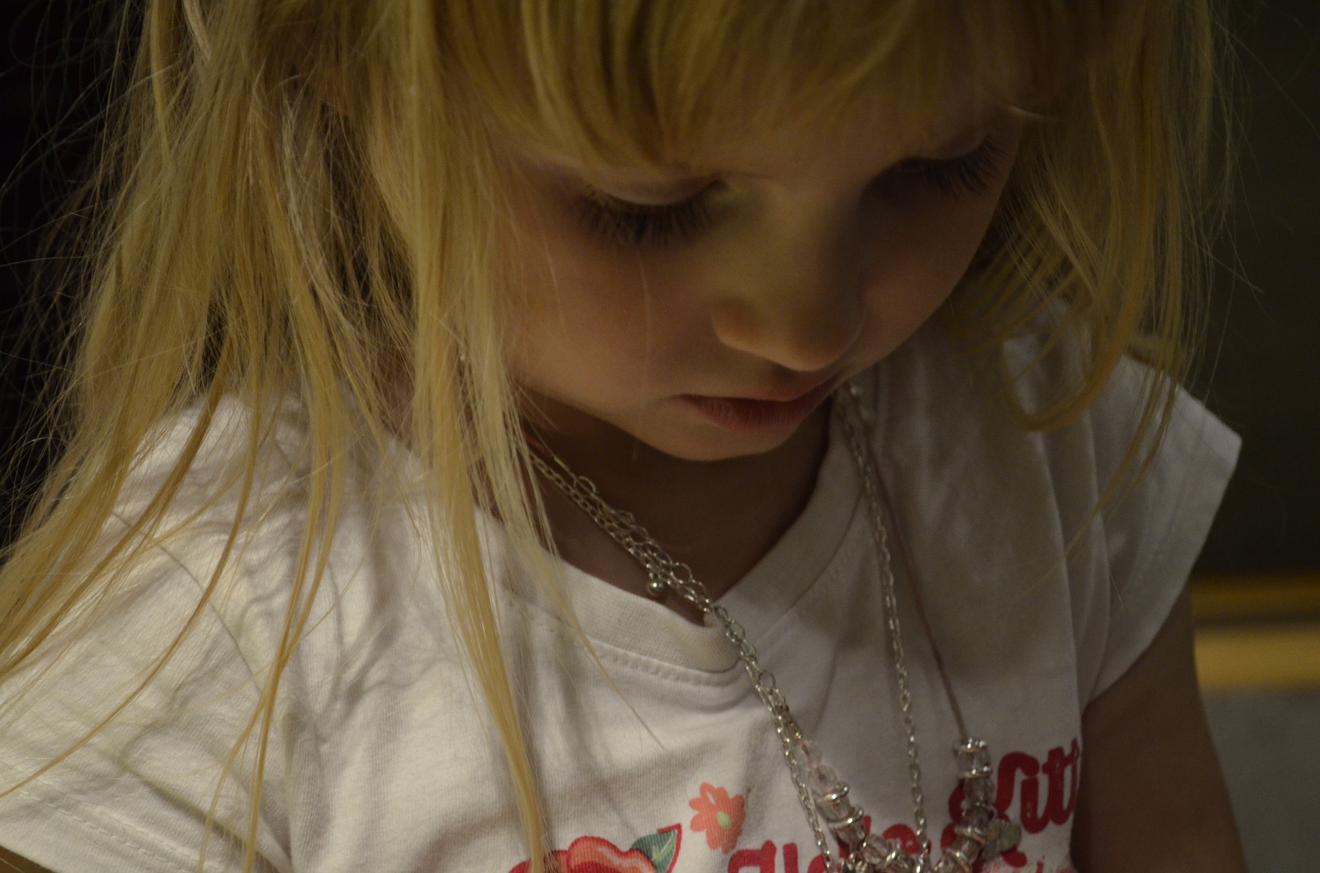 child-990139_1920