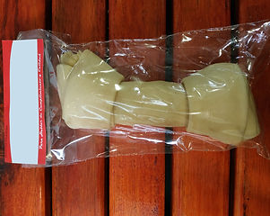 Hueso%209%2C10%20cuero%20blanco_edited.j