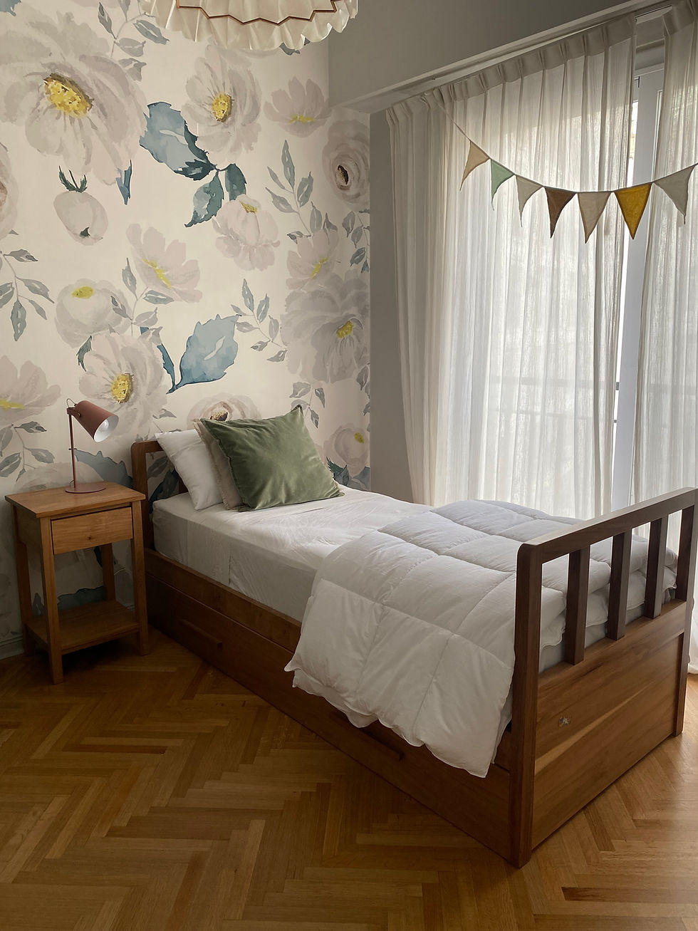 Miniatura: Cama Antonia
