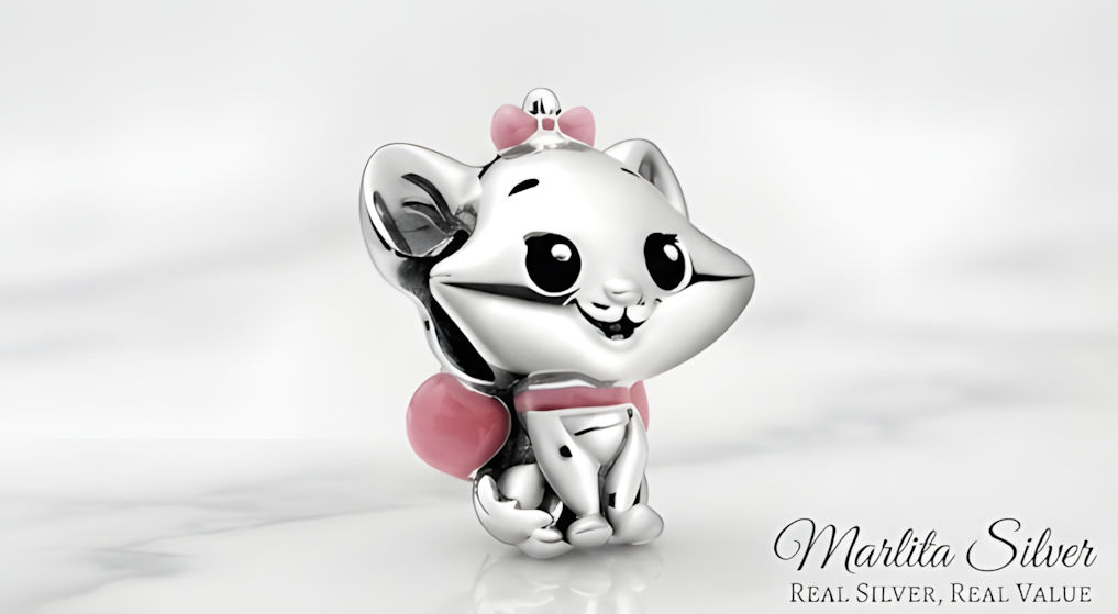 "Pretty Kitten" Sitting Cat Charm
