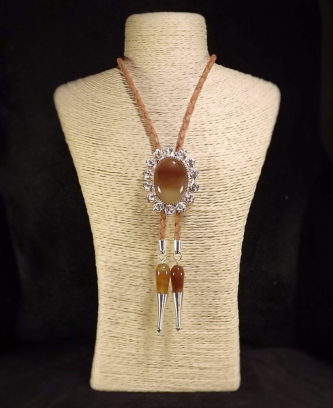 Butterscotch Agate Bolo Necklace