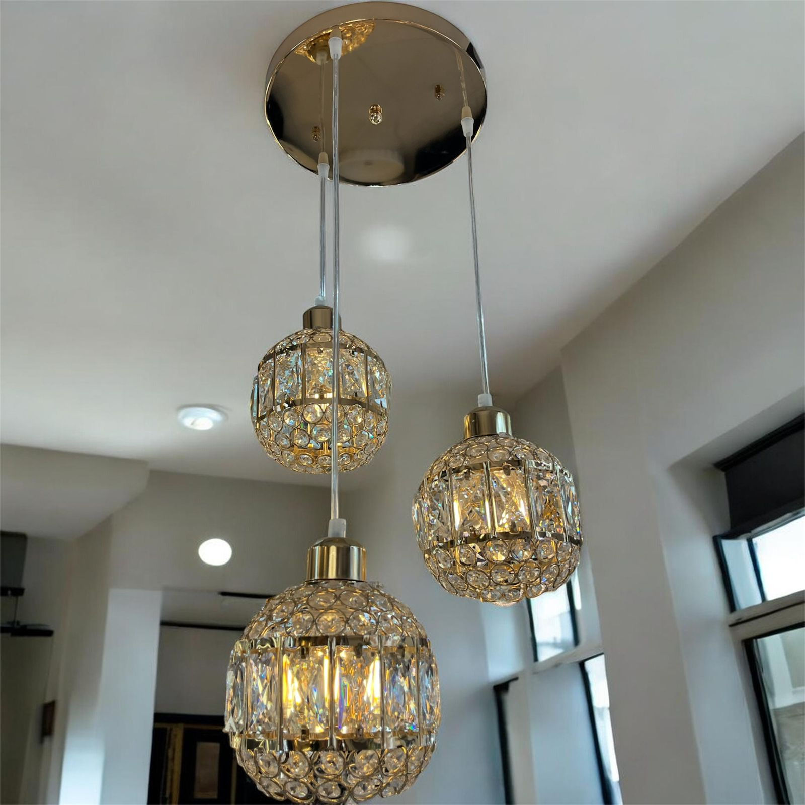 Lámpara Colgante Triple Esferas Cristal Dorado