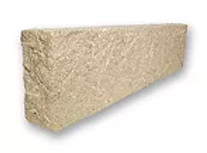 Bordsteine-Granit-GELB-8x20-gespitzt 3.webp