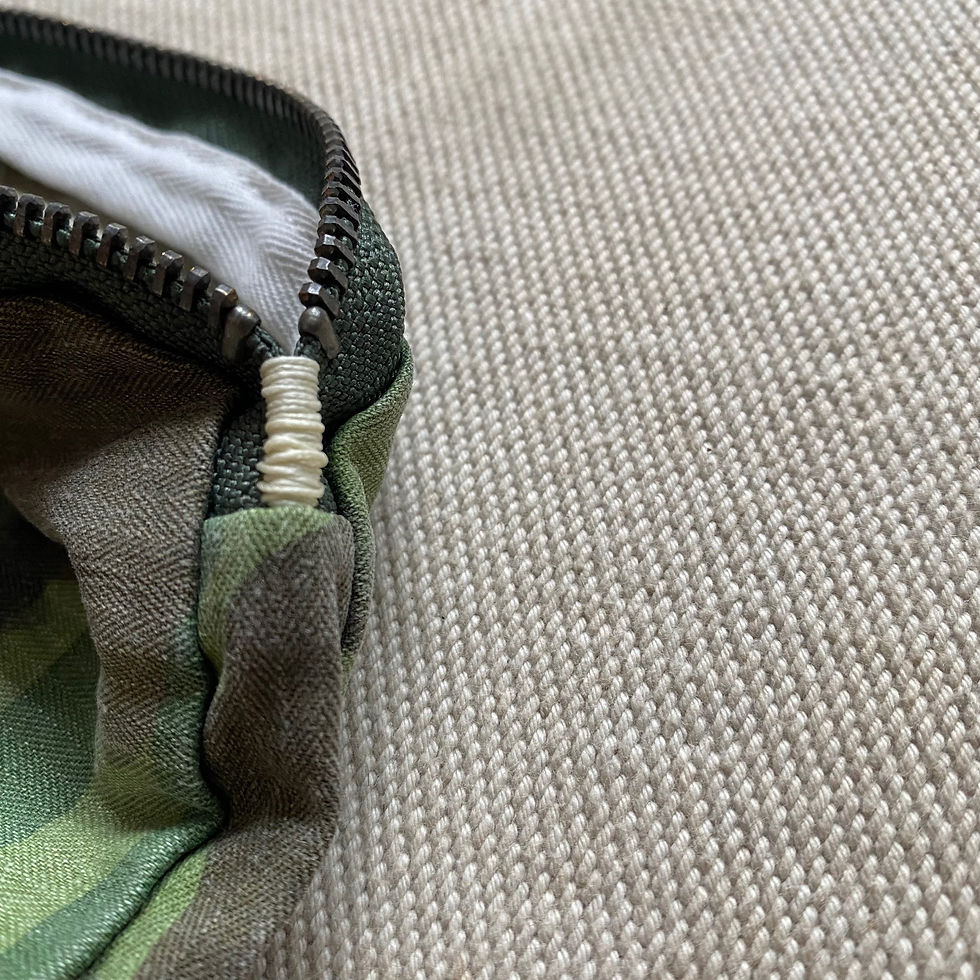 섬네일: HANDMADE DUCK HUNTER CAMO WITH STENCIL TALON ZIPPER BAG