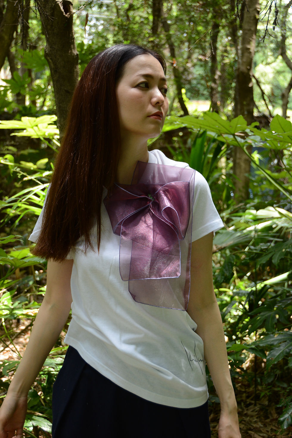 サムネイル： ラッフルアップリケ-ワイン  Kikuko  Only one  T-shirt
