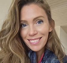 Caroline Pol_edited.jpg