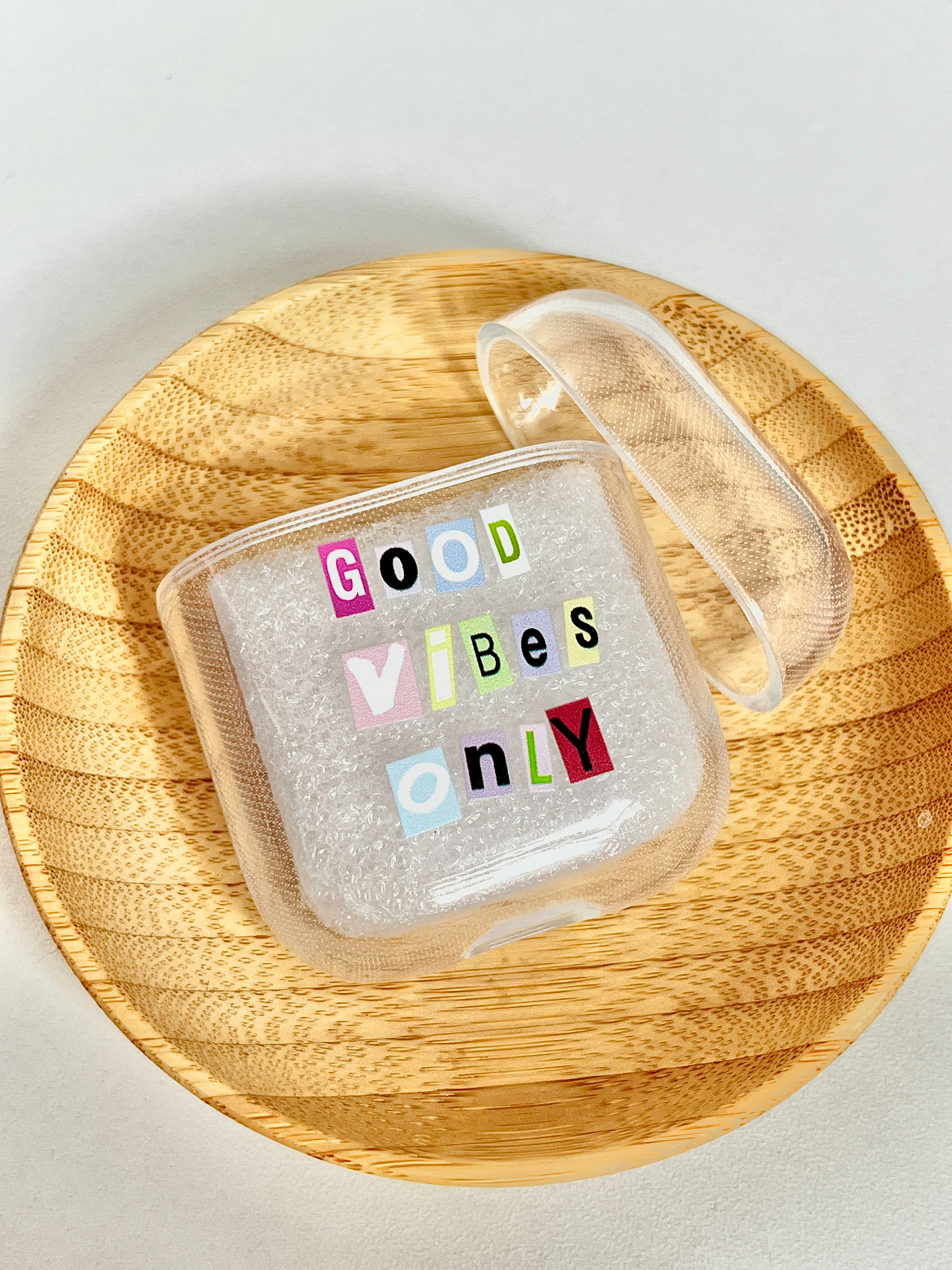 GOOD VIBES ONLY CASE