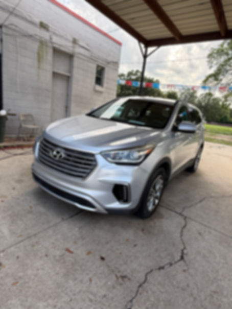 2017 Hyundai santa fe 3 row seats 