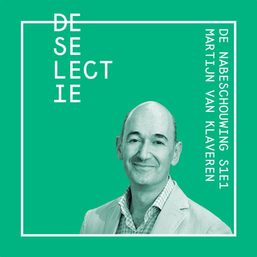 Beeld van een Man met groene achtergrond