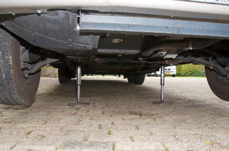 3e VrouwRijdtCamper weekend op Afslag Nagele