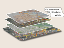 Visualisierung gestapelter digitaler Kartenebenen mit Datenpunkten zu Straßenlärm, Grünräumen und Verkehr für die KI-gestützte Grundstücksbewertung von PROPCORN AI