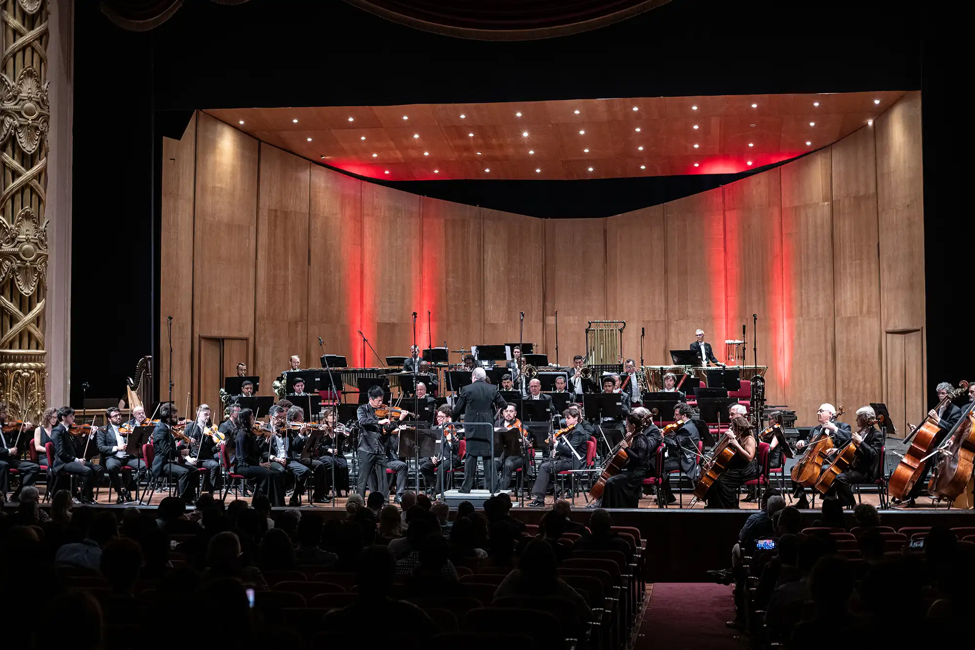 Concerto da Orquestra Sinfônica Brasileira com Xuan Du como solista