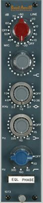 Miniaturbild: BAE 1073 mic and line preamp EQ module close view with classic Neve 10 series layout
