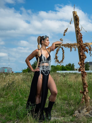 Daniella Bjarnhof in field