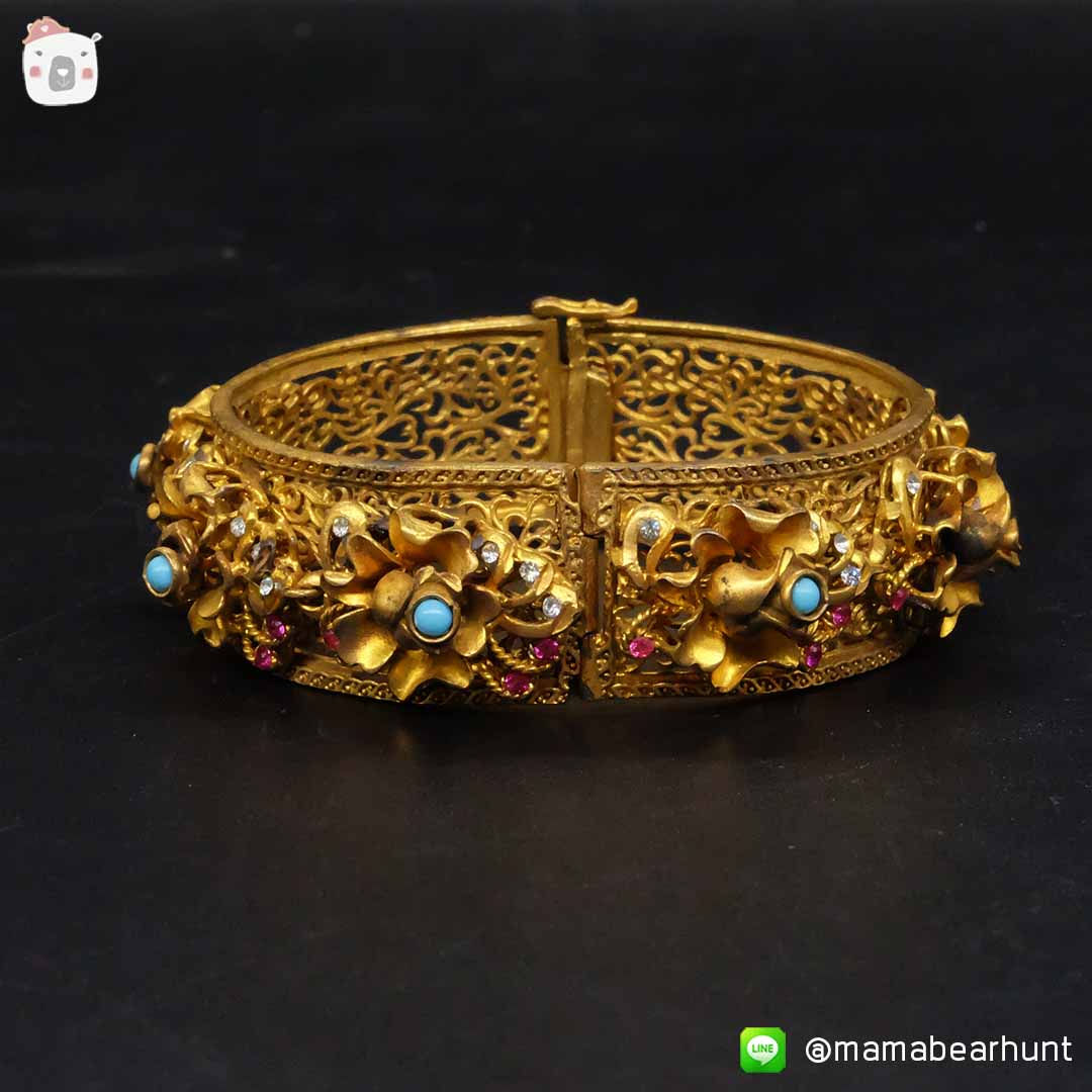 กำไลดอกคามิเลีย