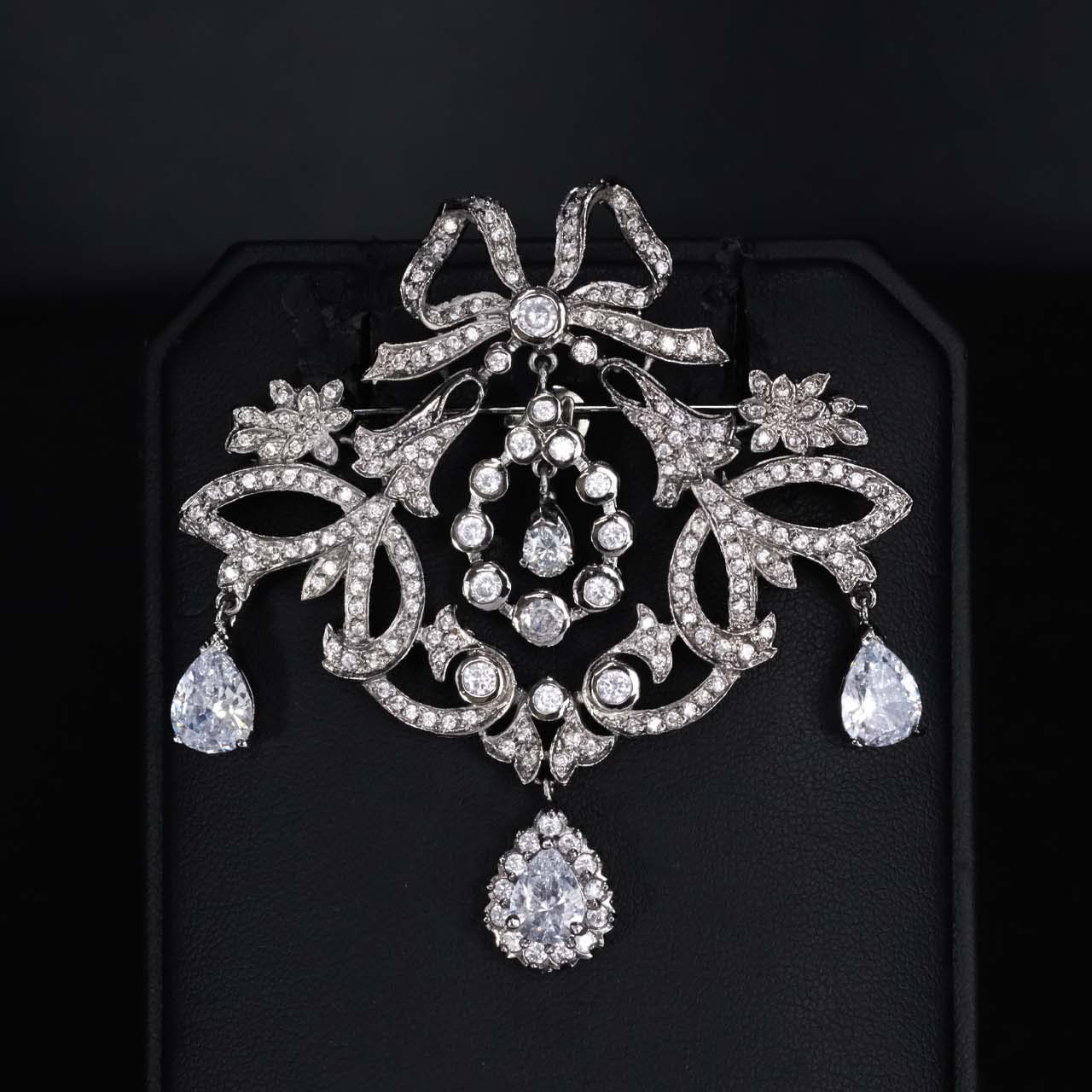 เข็มกลัดโบว์ 6