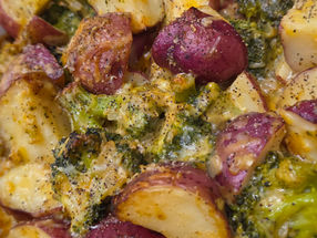 Cheesy Potato & Broccoli Casserole