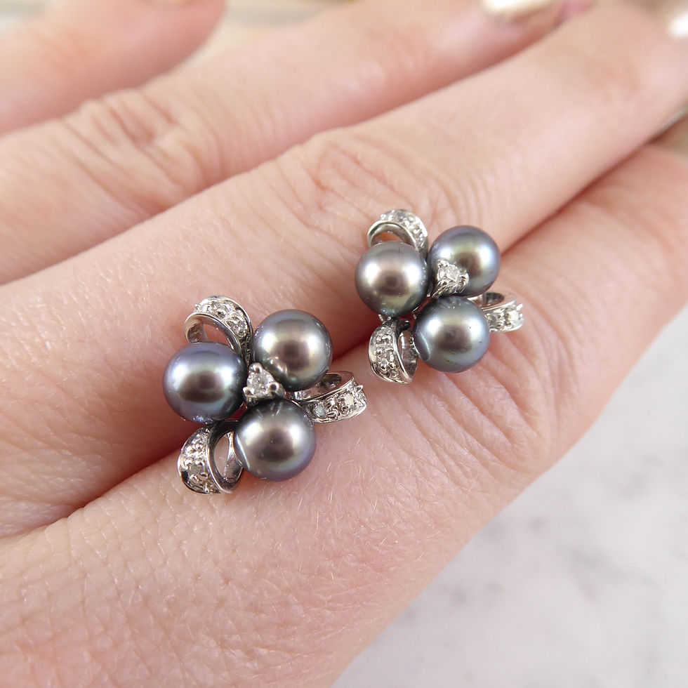 Thumbnail: Pearl and Diamond Earrings in White Gold