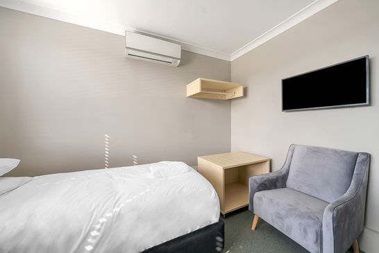 Illinois Hotel 15 Parramatta rd-15.jpg