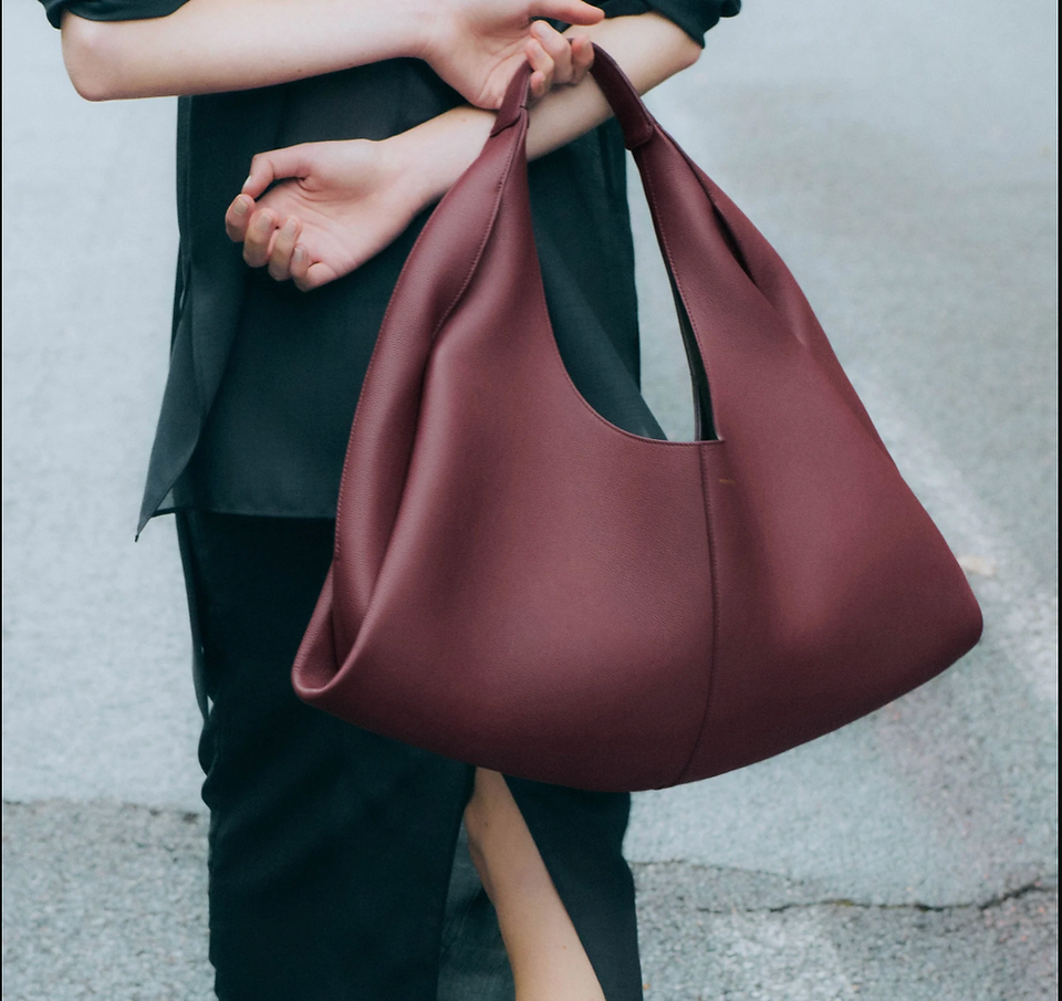Polène Shuldo - Textured Black Cherry