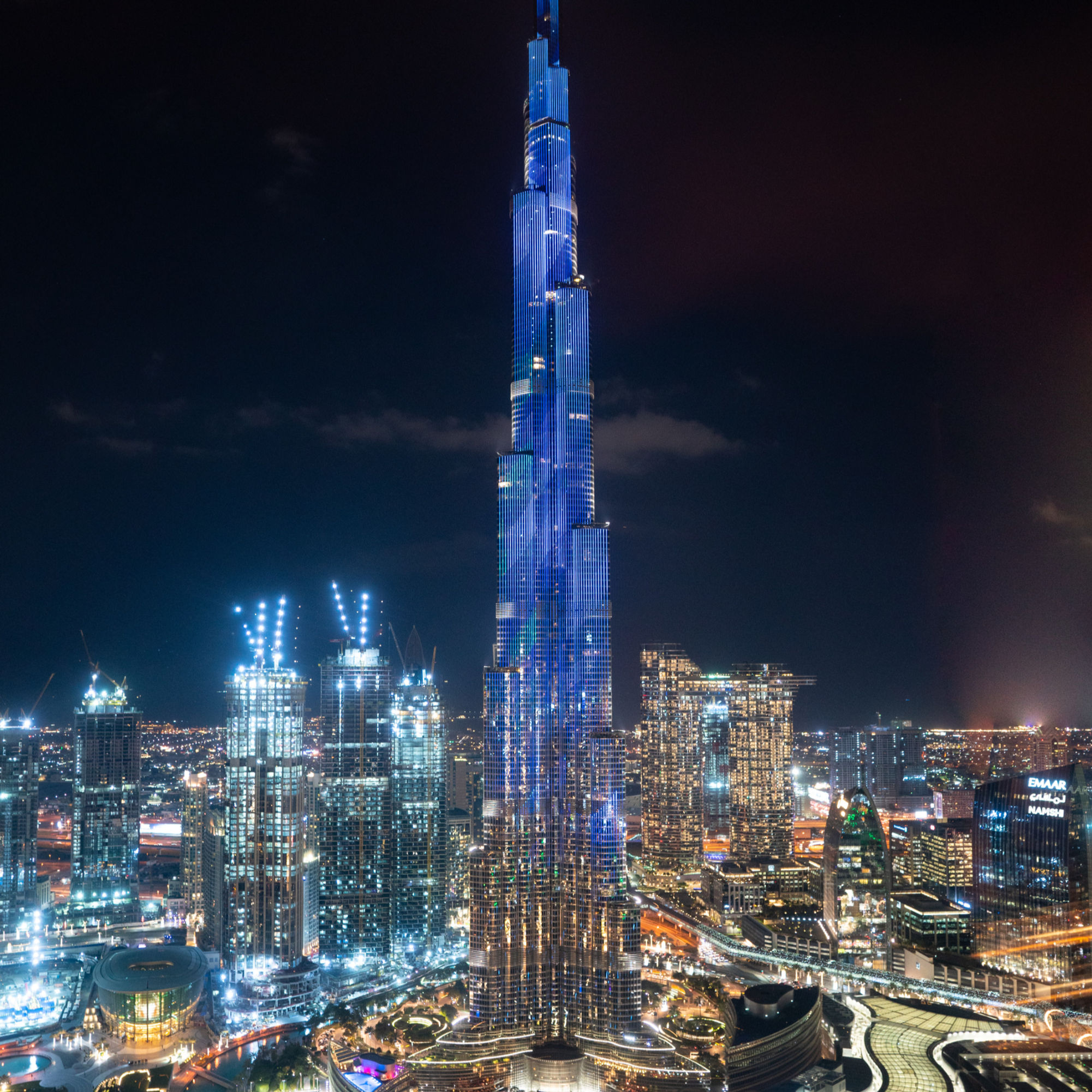 Dubai Iconic Essentials