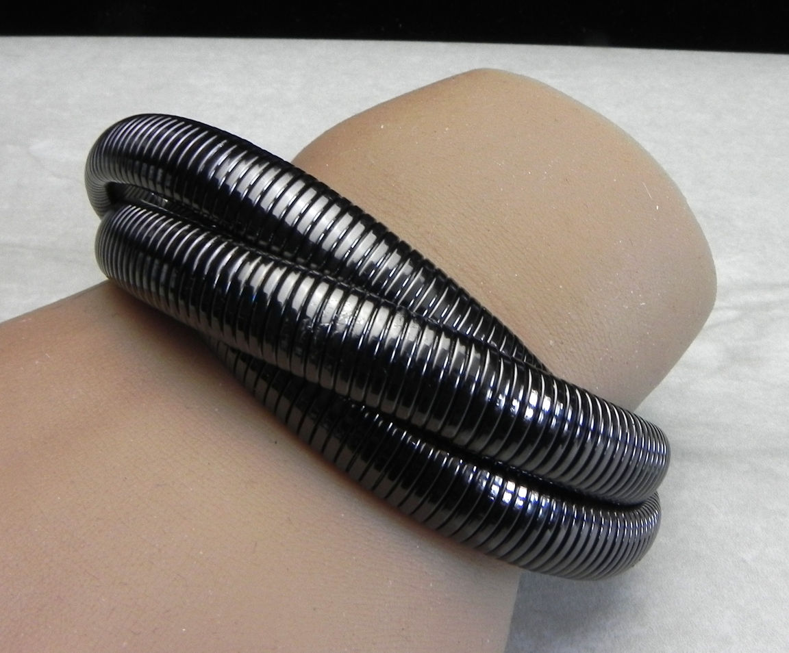 Cobra 3 Row Omega Charcoal-Tone Statement High Polished 7.