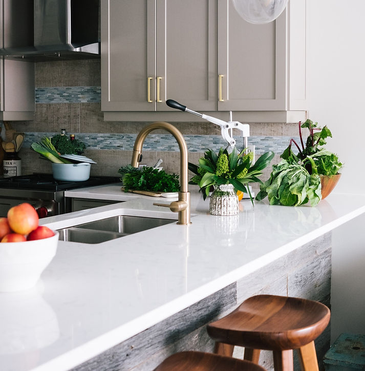 christian-mackie-cc0Gg3BegjE-unsplash%20