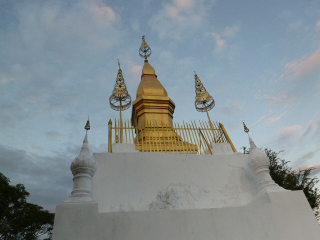 Wat Chom Si