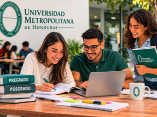 Estudiantes de la Universidad Metropolitana de Honduras estudiando la diferencia entre pregrado y posgrado en programas universitarios.